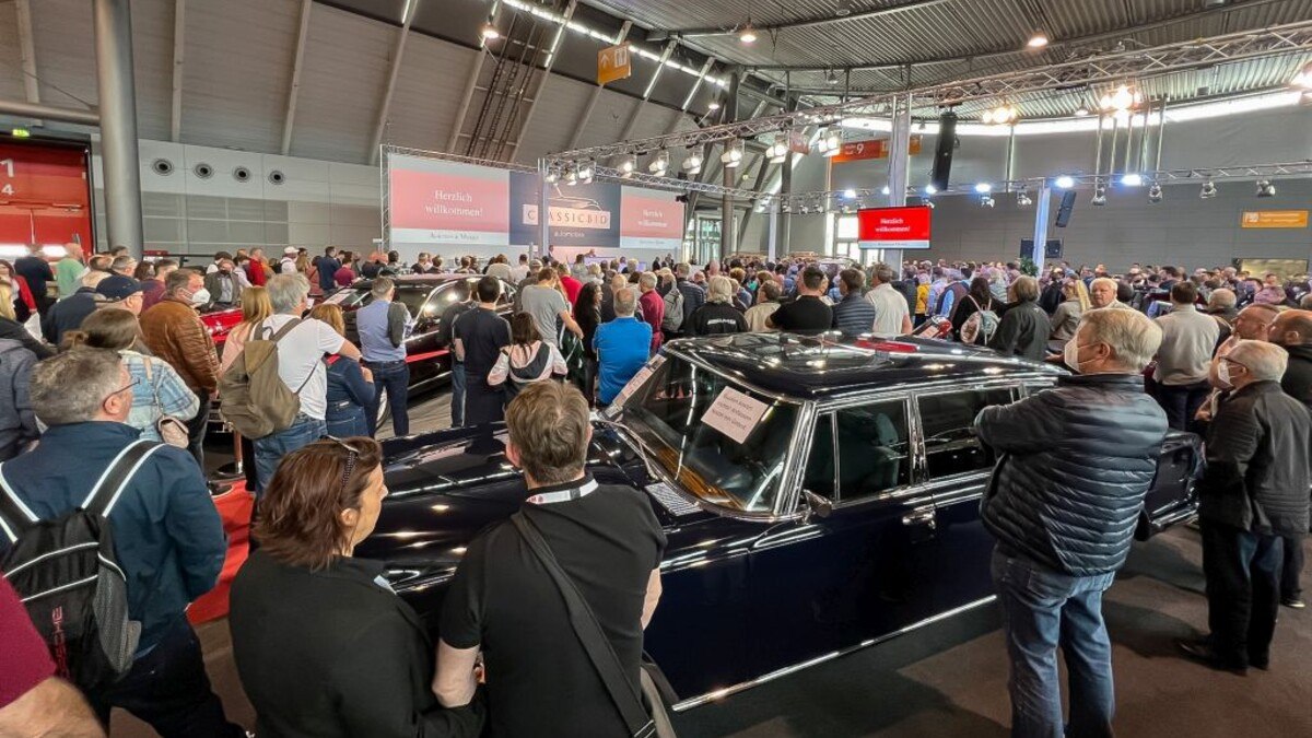 Auktion auf der Retro Classics Stuttgart