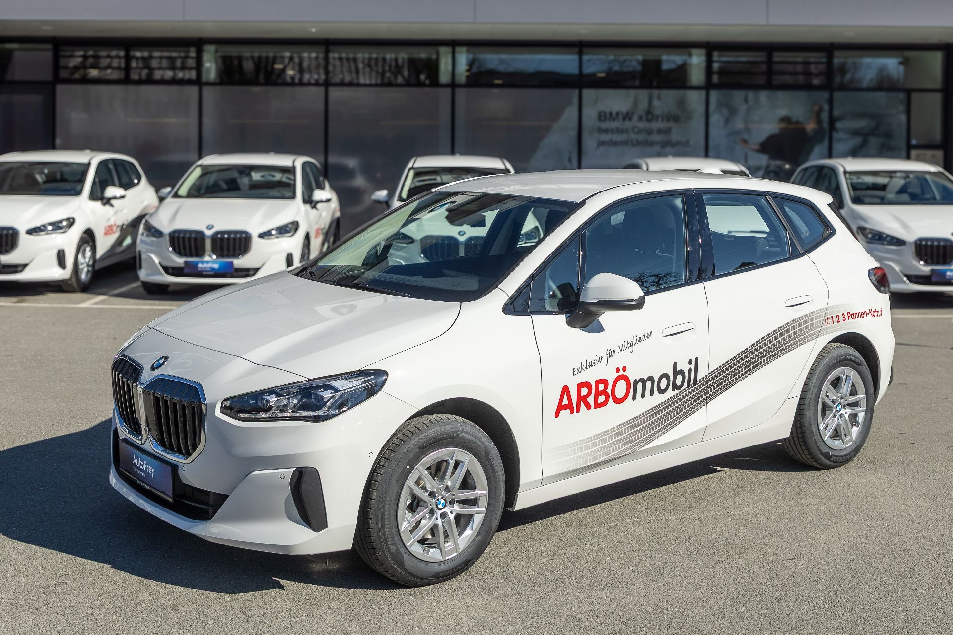 Copyright: Chris Hofer / BU: Die Kooperation mit BMW Österreich und AutoFrey in Salzburg wurde verlängert, 27 BMW X1 wurden gegen 2er-BMW getauscht.