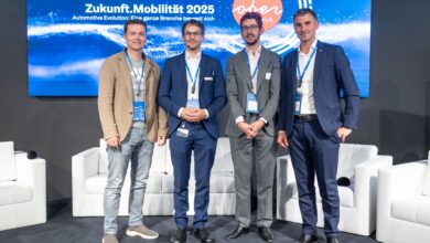 Copyright: cityfoto / BU: Markus Kreisel (Kreisel Electric), Josef Ecker (Edag Engineering Group), Nils Poel (CLepa – European Association of Automotive Suppliers), Florian Danmayr (Business Upper Austria) (v.l.).